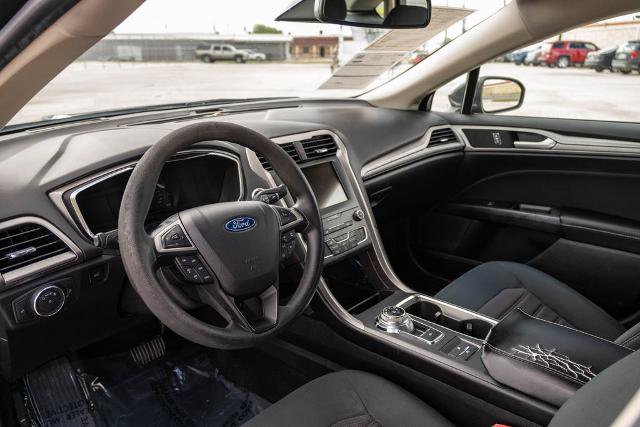Certified 2020 Ford Fusion SE FWD image 14
