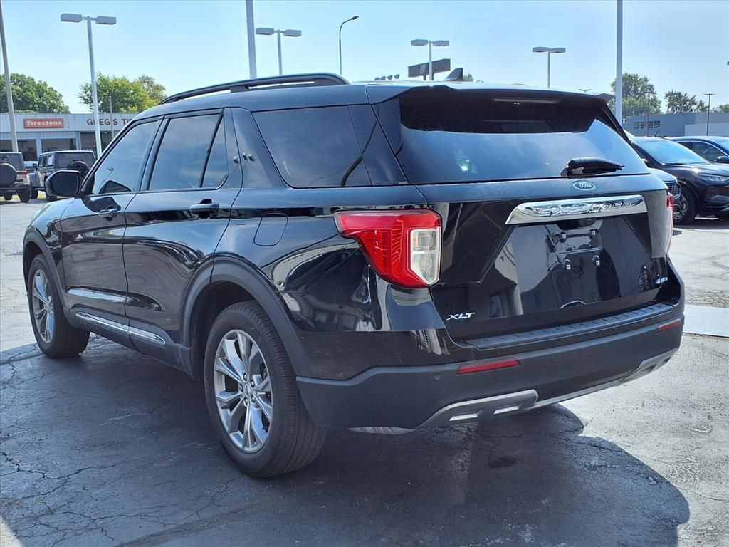 Certified 2023 Ford Explorer XLT w/ Equipment Group 202A AWD/4WD image 5