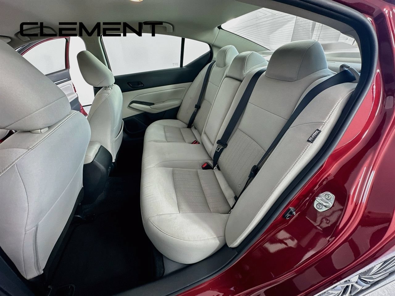 Used 2025 Nissan Altima 2.5 SV FWD image 30