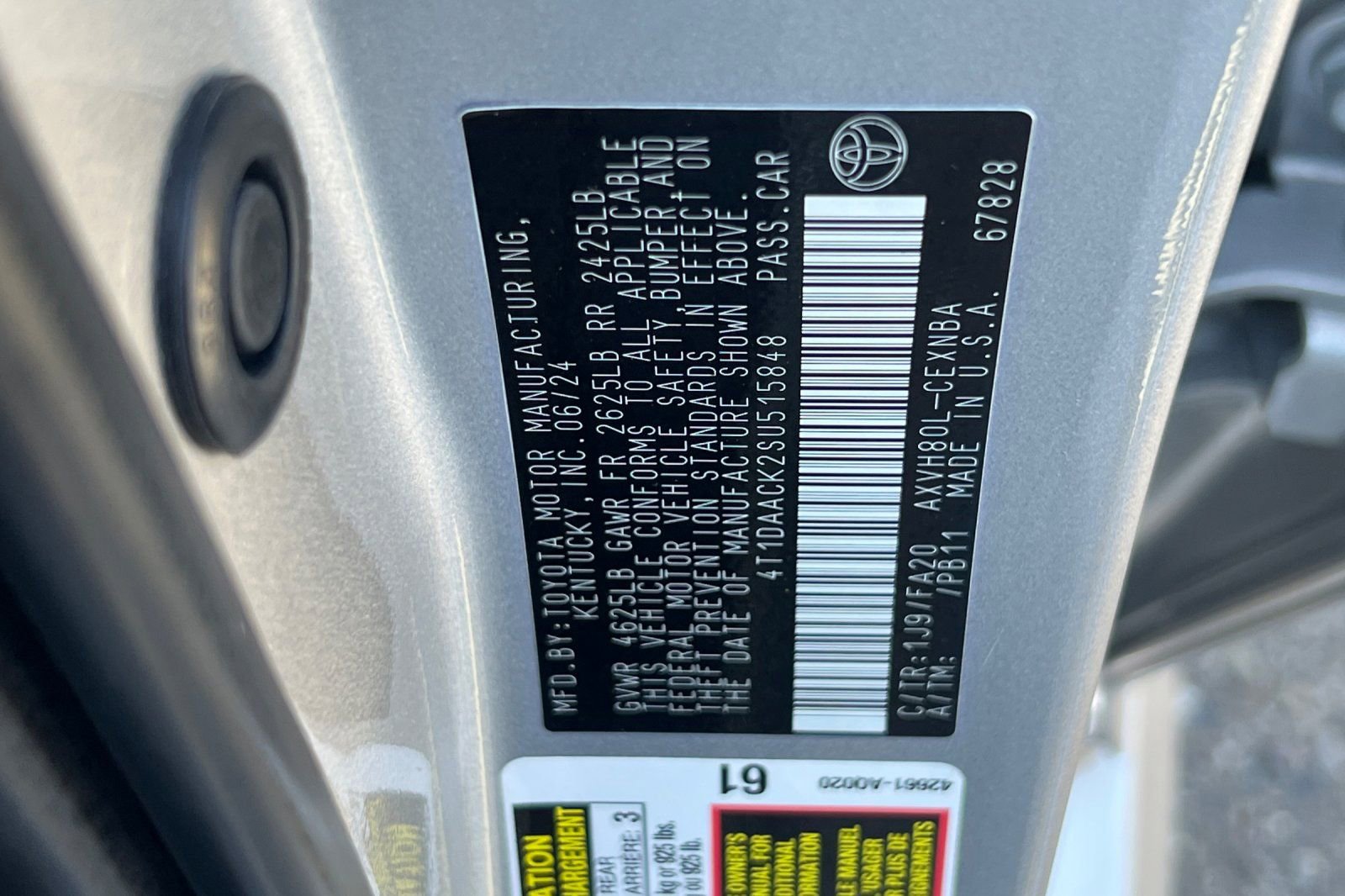 Used 2025 Toyota Camry LE FWD image 13