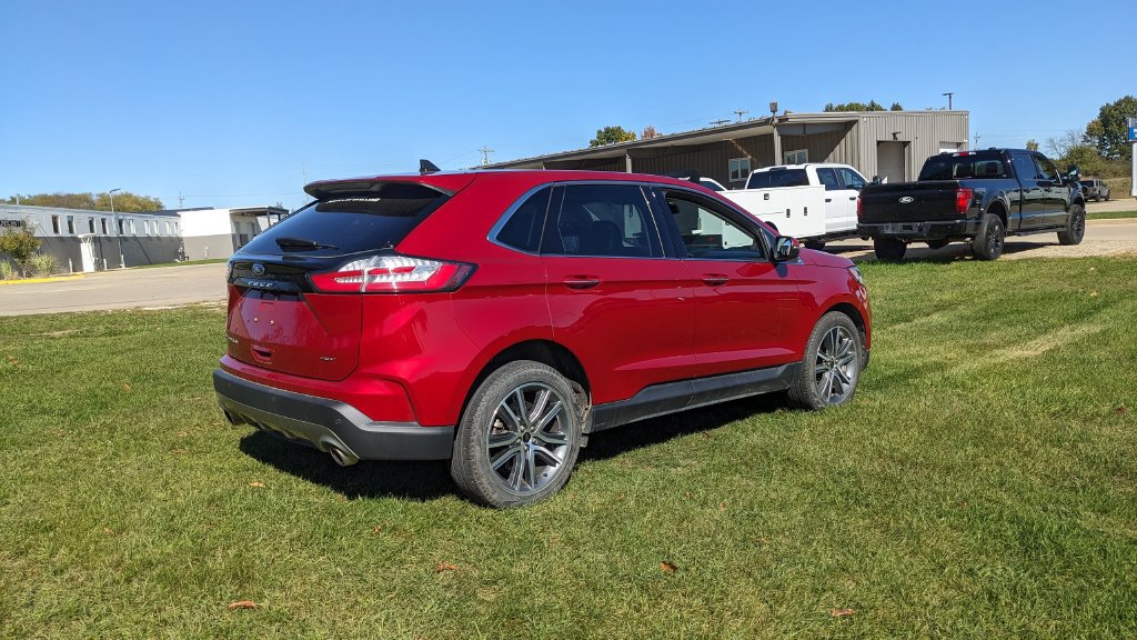 Certified 2024 Ford Edge Titanium AWD/4WD image 3