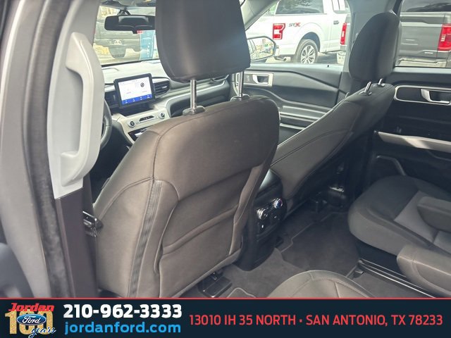 Certified 2022 Ford Explorer XLT image 7