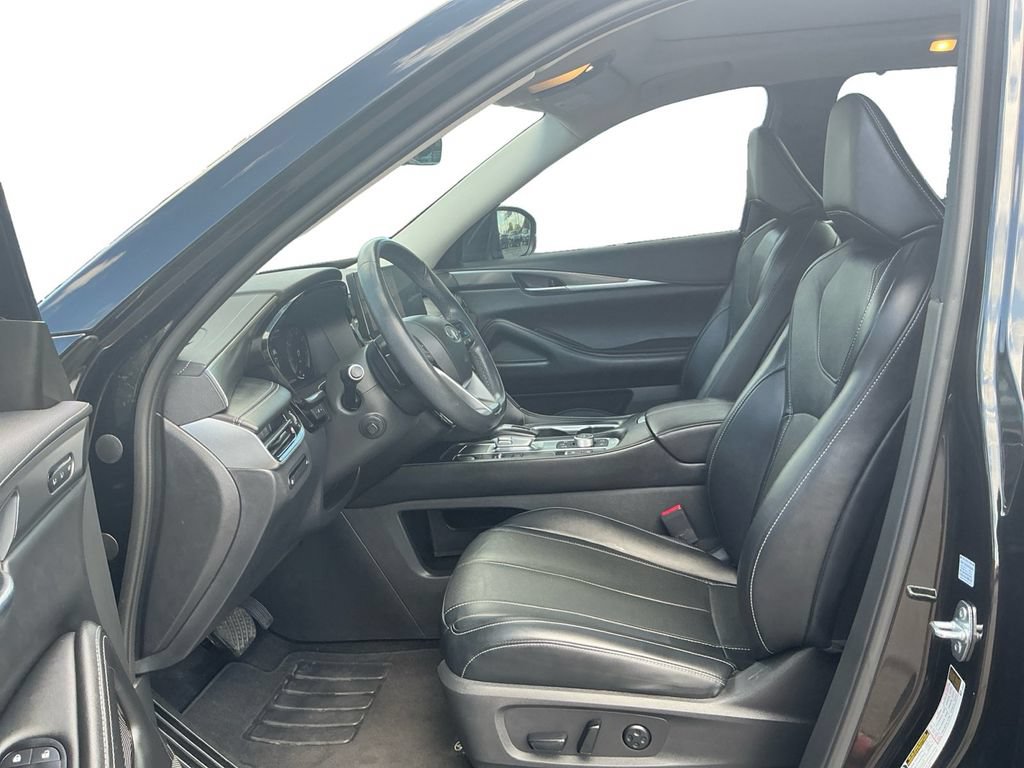 Used 2023 INFINITI QX60 Luxe w/ Cargo Package FWD image 14