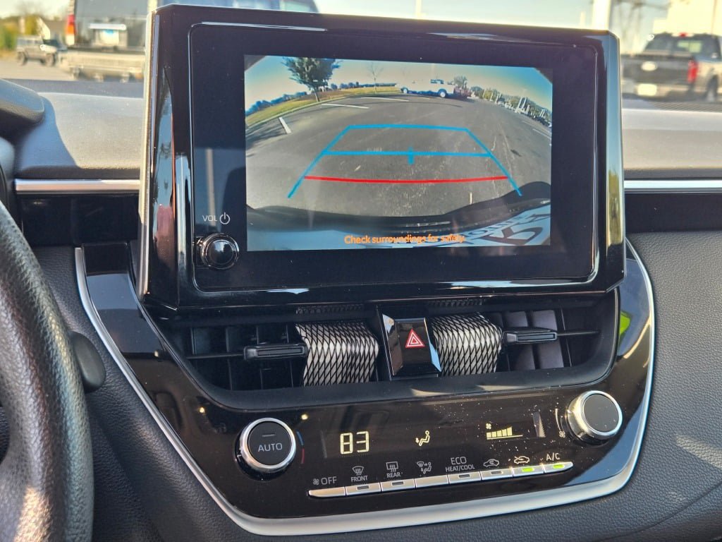 Used 2024 Toyota Corolla LE FWD image 21