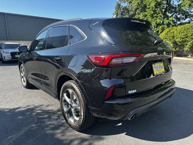 Certified 2024 Ford Escape ST-Line w/ Tech Pack #1 AWD/4WD image 7