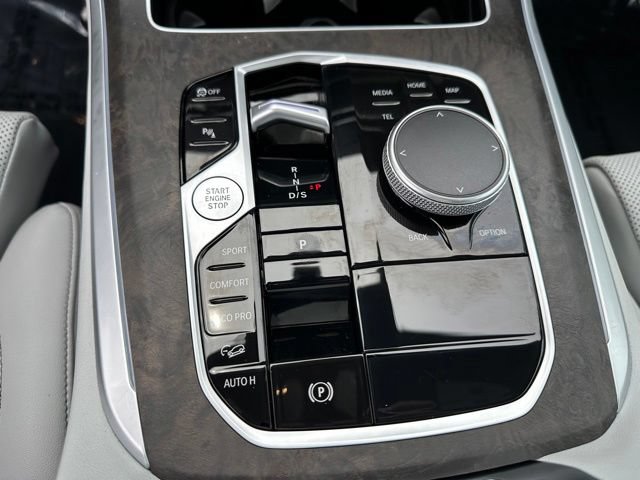 Used 2025 BMW X5 xDrive40i w/ M Sport Package AWD/4WD image 23