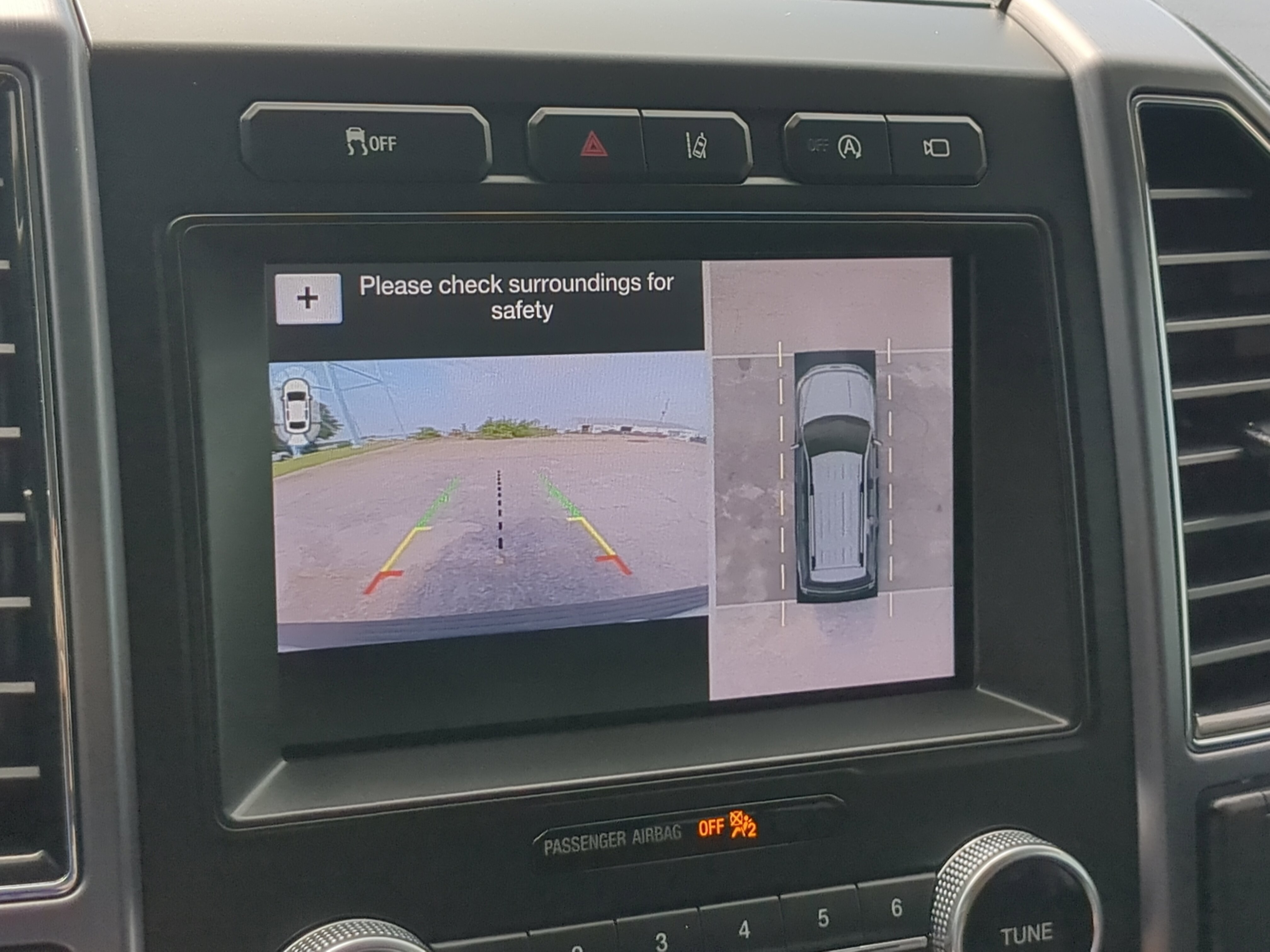 Certified 2019 Ford Expedition Platinum RWD image 19