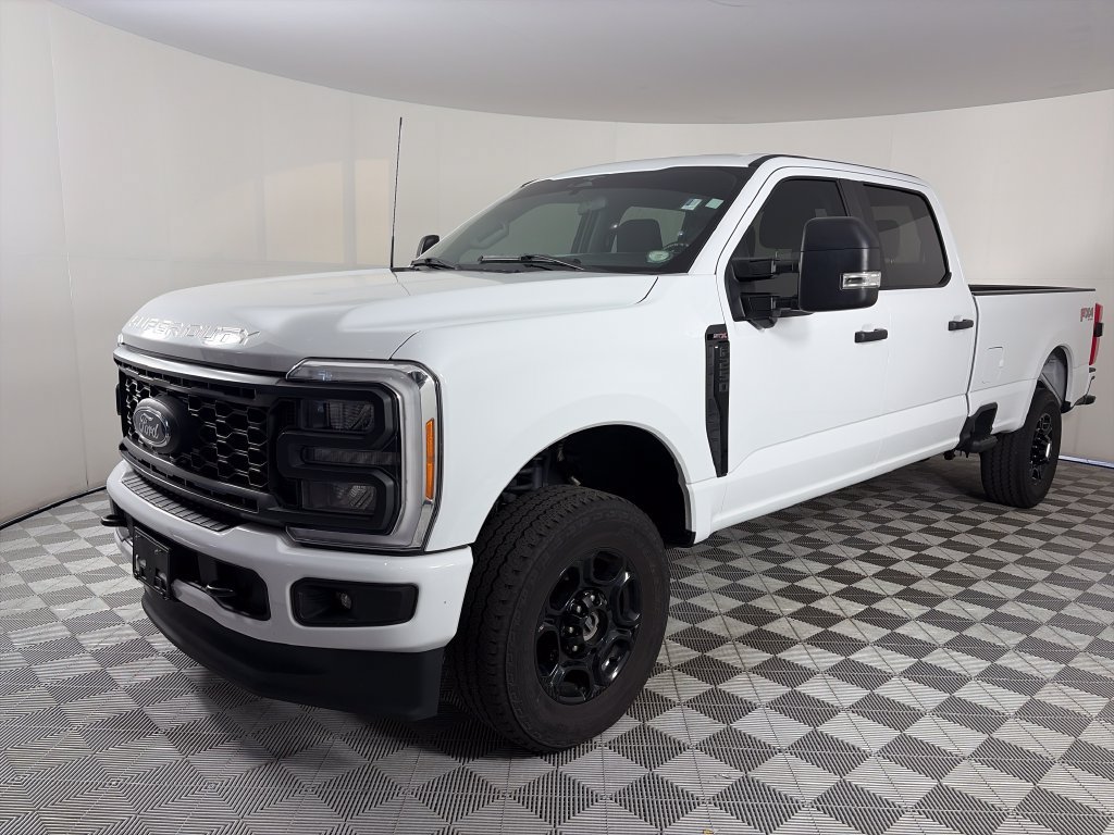 Certified 2023 Ford F250 XL w/ STX Appearance Package AWD/4WD image 3
