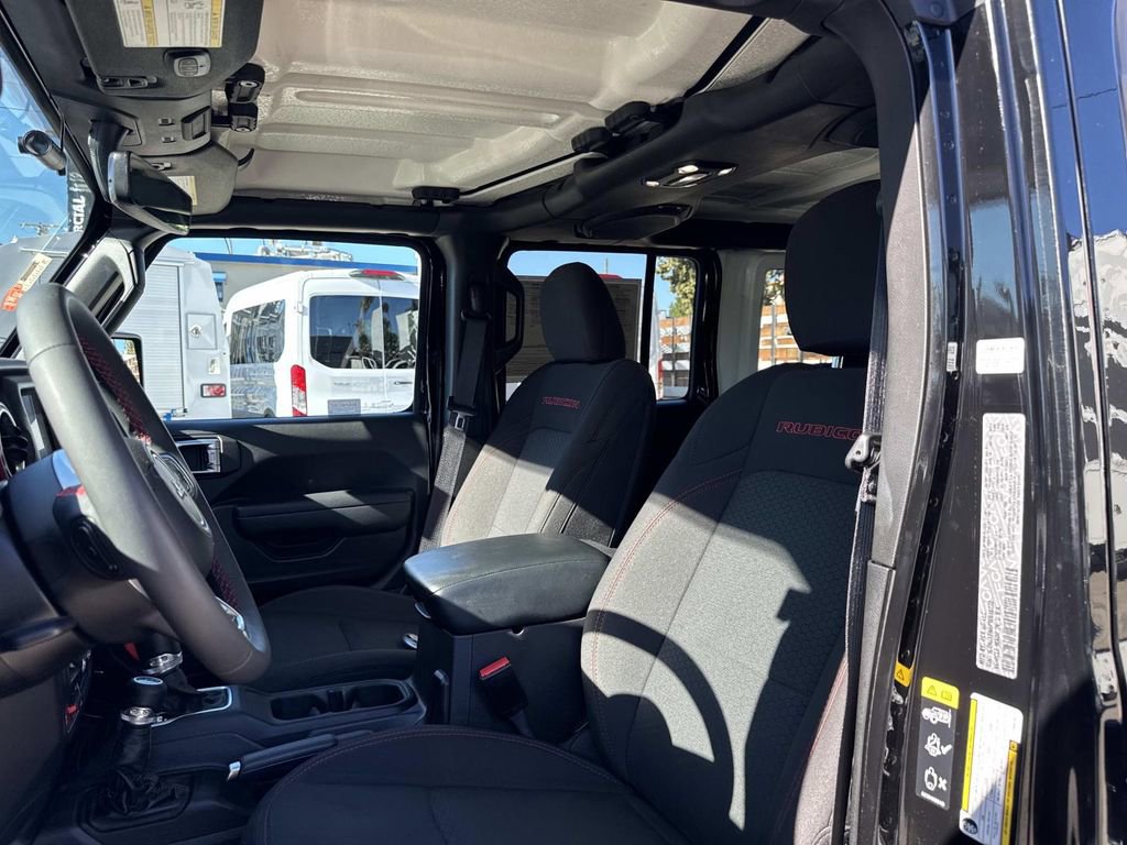 Used 2023 Jeep Wrangler Rubicon image 17