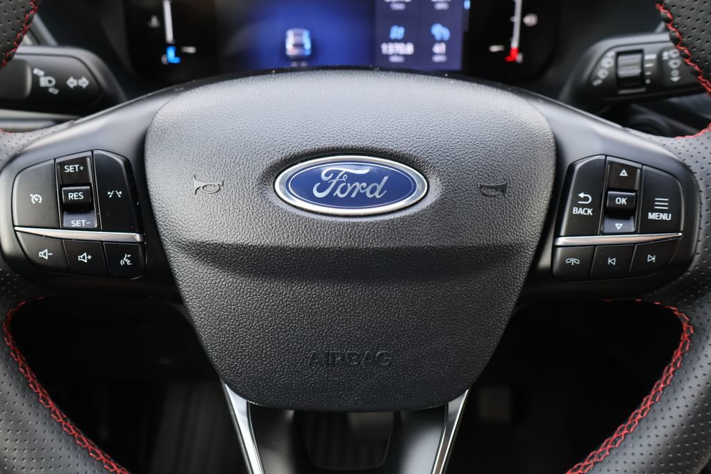 Certified 2025 Ford Escape ST-Line AWD/4WD image 34