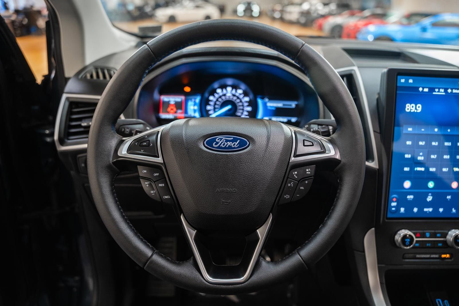 Certified 2022 Ford Edge SEL w/ Sport Appearance Package AWD/4WD image 35