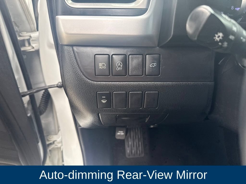 Used 2019 Toyota Highlander XLE AWD/4WD image 21