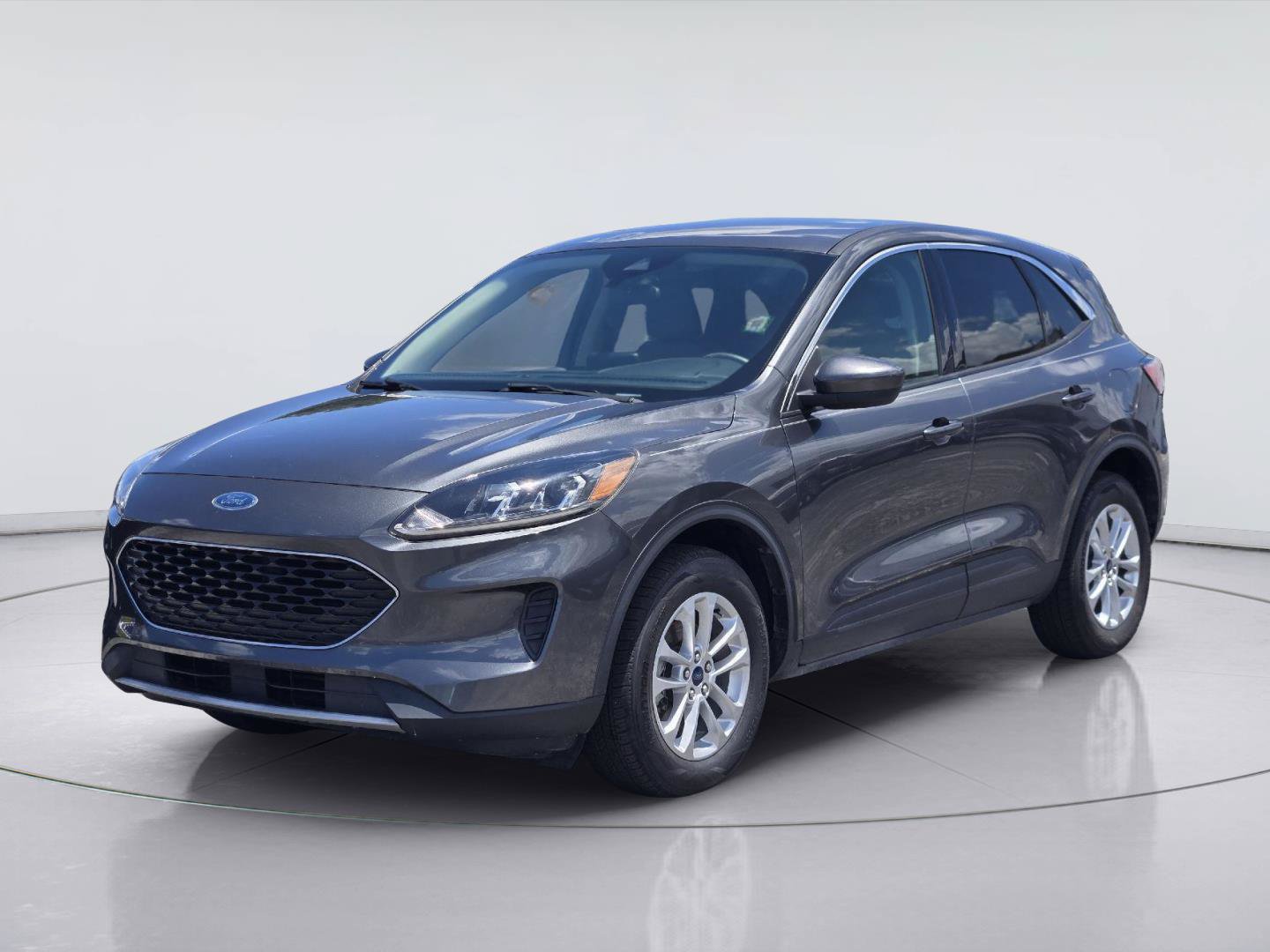 Certified 2020 Ford Escape SE
