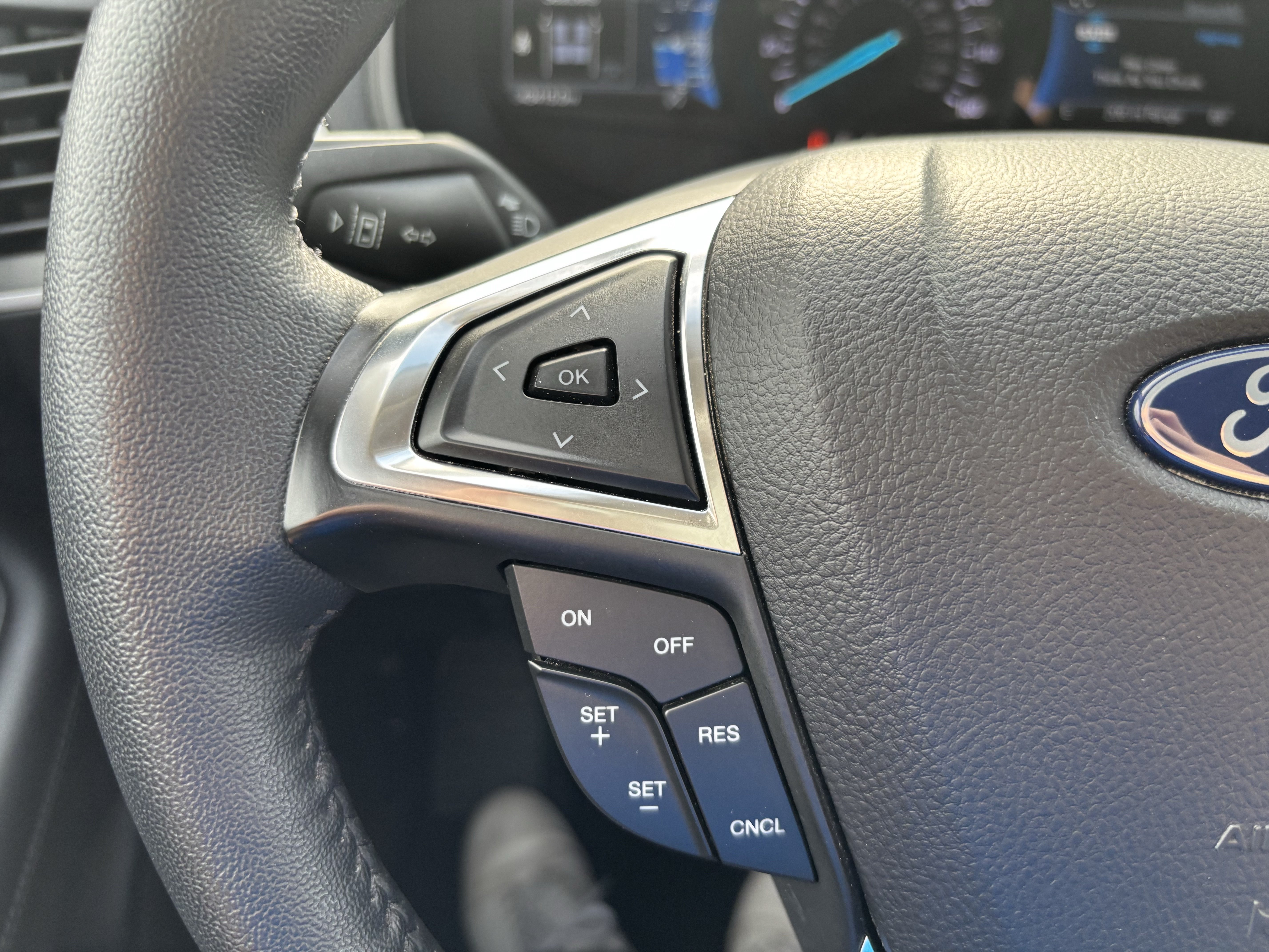 Certified 2024 Ford Edge SEL w/ Convenience Package AWD/4WD image 19