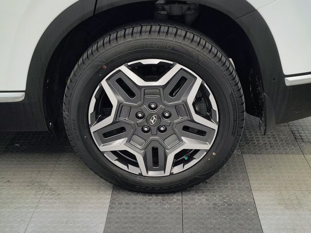 Used 2022 Hyundai Santa Fe Limited AWD/4WD image 16