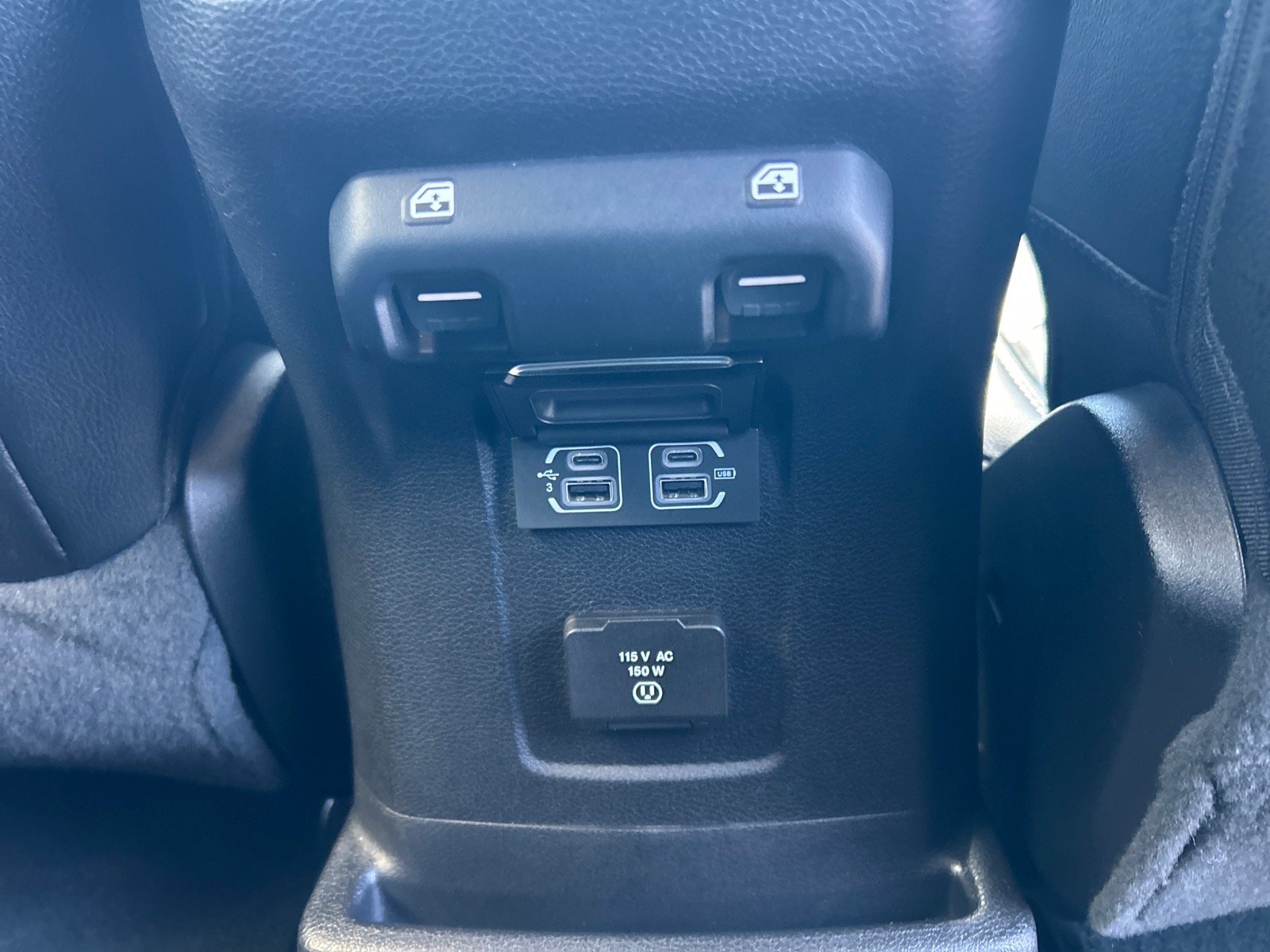 Used 2020 Jeep Wrangler Unlimited Sahara AWD/4WD image 20