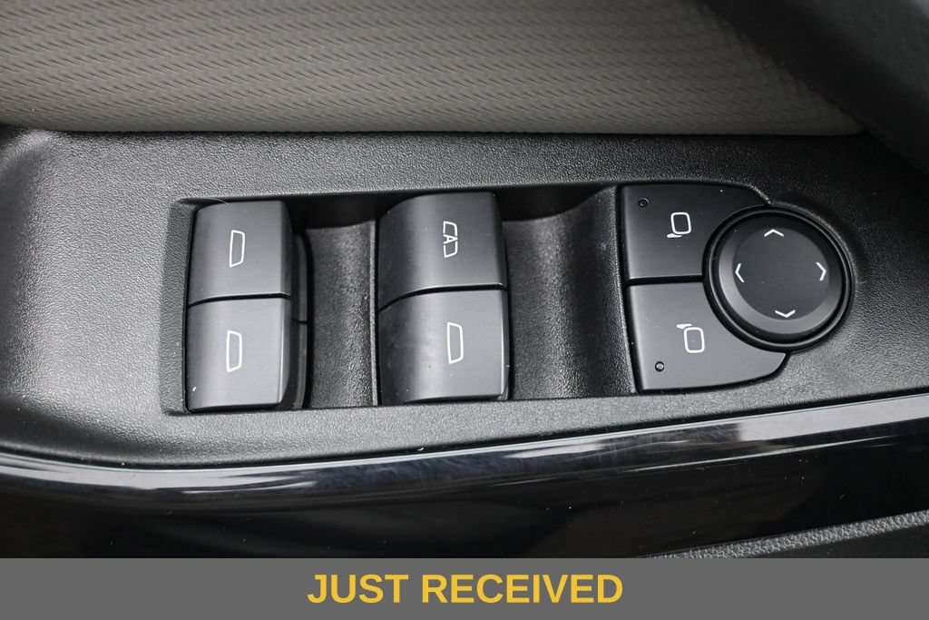 Used 2025 Chevrolet Equinox LT w/ Convenience Package II FWD image 20