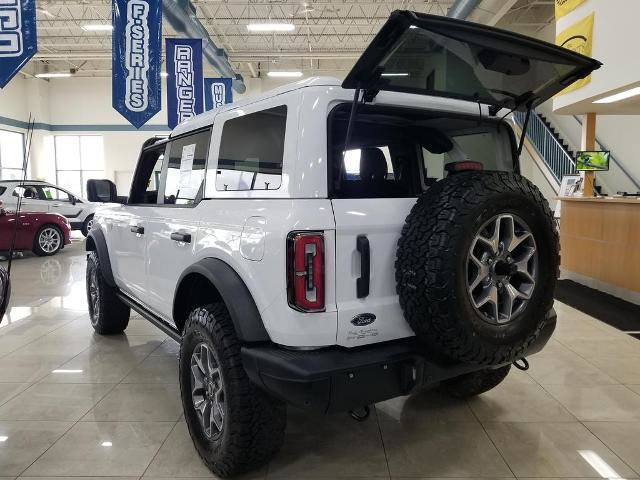 Certified 2025 Ford Bronco Badlands AWD/4WD image 3