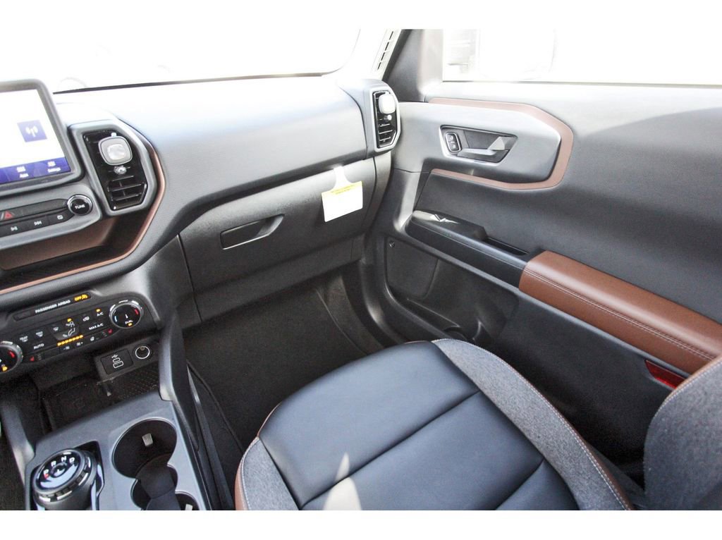 Certified 2024 Ford Bronco Sport Outer Banks w/ Tech Package image 13