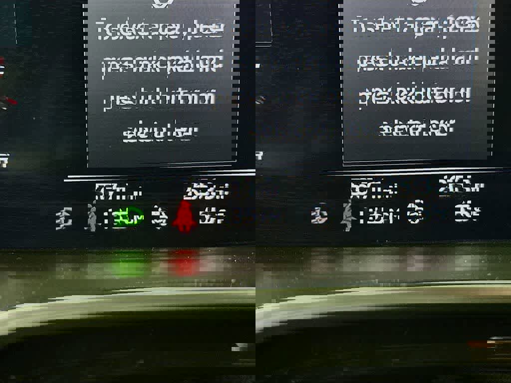 Used 2020 Audi Q3 2.0T Premium Plus w/ Premium Plus Package image 23