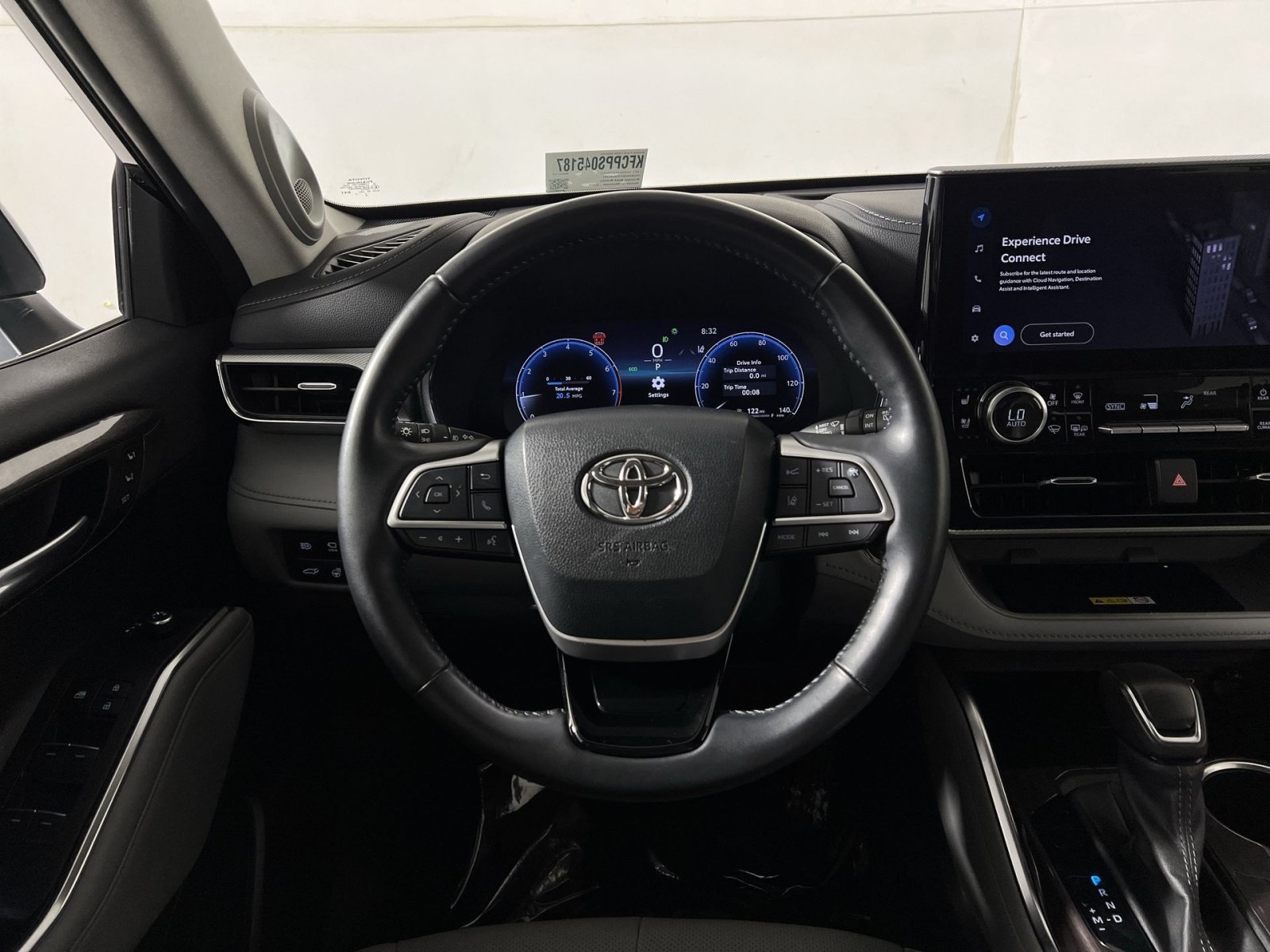 Used 2023 Toyota Highlander Platinum AWD/4WD image 16
