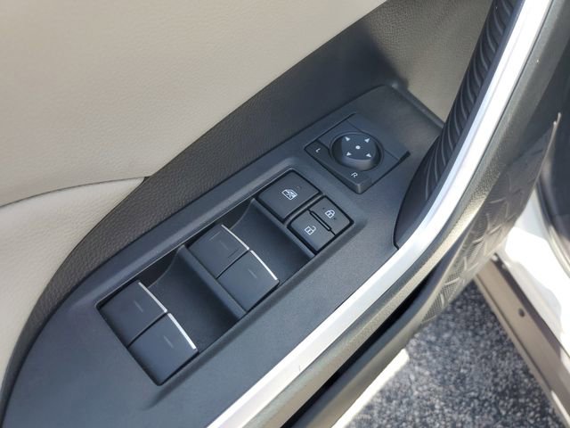 Used 2025 Toyota RAV4 XLE w/ Convenience Package FWD image 23
