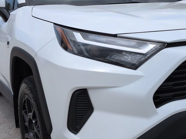 Used 2024 Toyota RAV4 XLE w/ Convenience Package FWD image 11