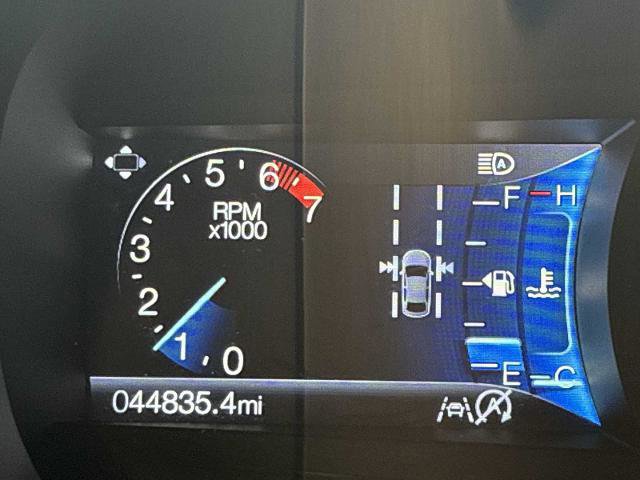 Certified 2022 Ford Edge Titanium w/ Class II Trailer Tow Package image 11