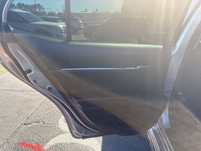 Used 2024 Toyota Camry SE FWD image 17