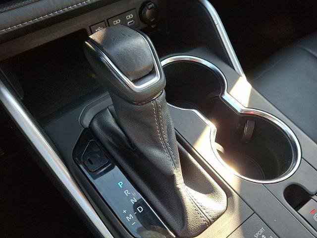 Used 2022 Toyota Highlander XLE AWD/4WD image 15