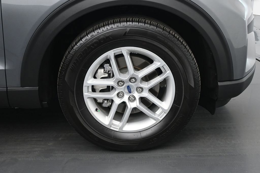 Certified 2025 Ford Explorer Active w/ Active Comfort Package RWD image 26