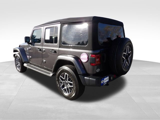 Used 2024 Jeep Wrangler Unlimited Sahara AWD/4WD image 7