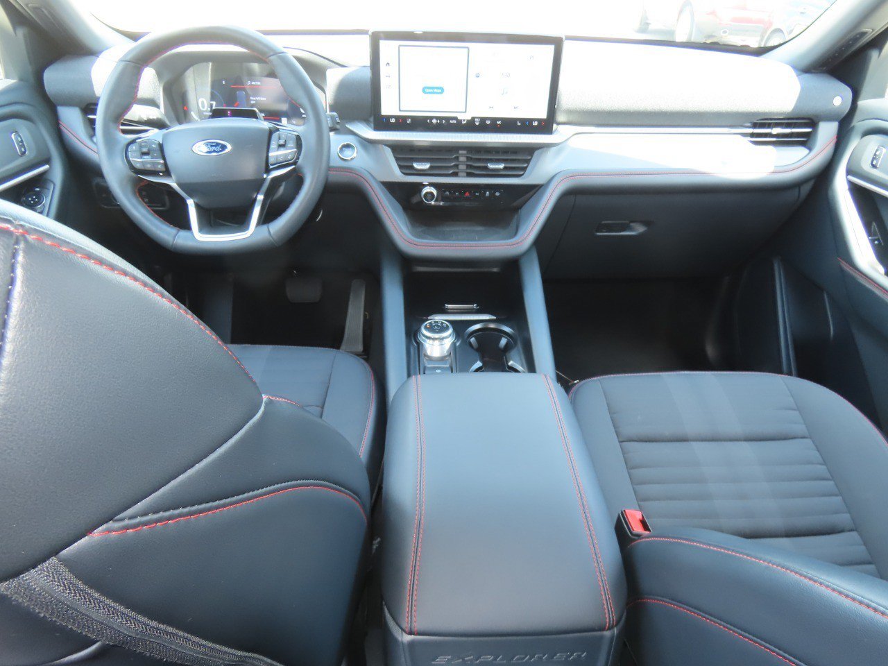 Certified 2025 Ford Explorer ST-Line AWD/4WD image 25