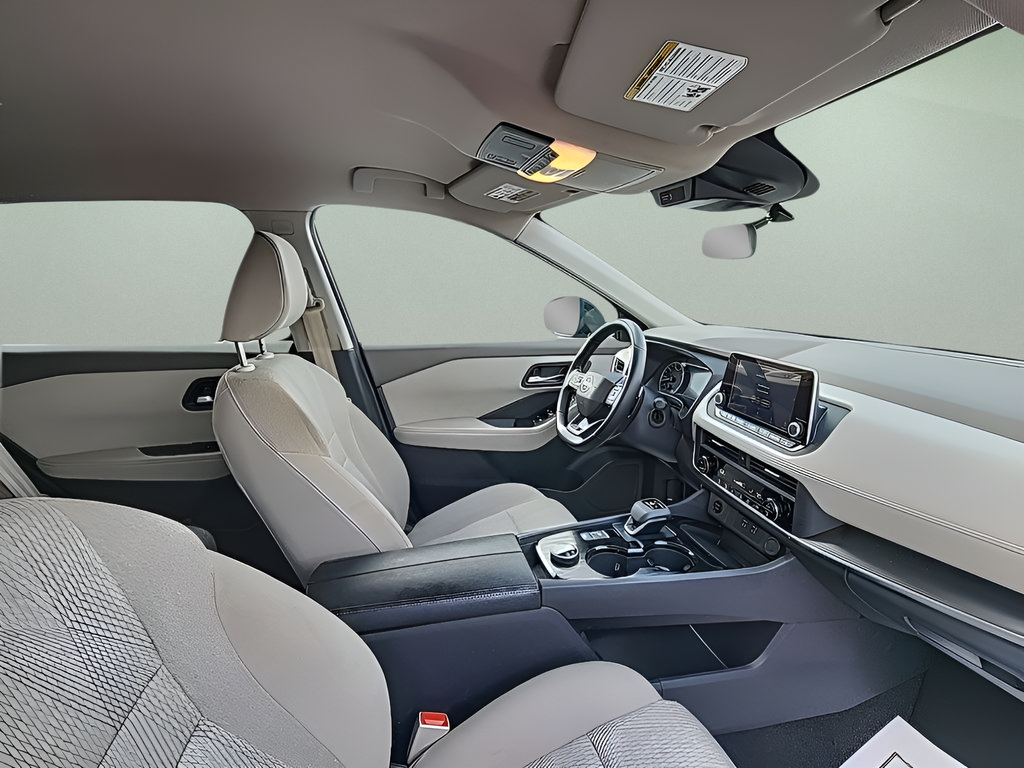 Used 2025 Nissan Rogue SV AWD/4WD image 18