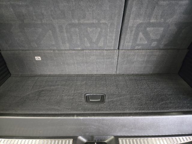 Used 2019 GMC Yukon Denali w/ Denali Ultimate Package AWD/4WD image 35