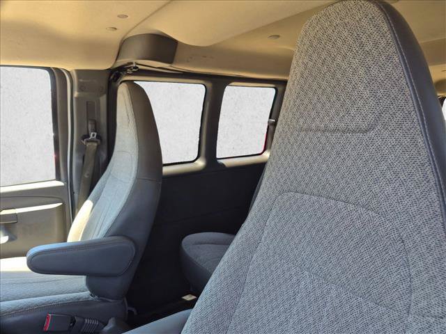 Used 2020 Chevrolet Express 3500 LT w/ LT Preferred Equipment Group RWD image 14