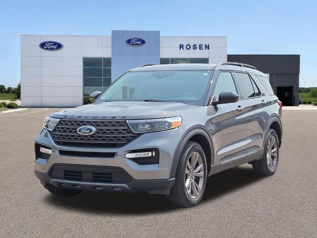 Certified 2023 Ford Explorer XLT w/ Equipment Group 202A AWD/4WD image 7
