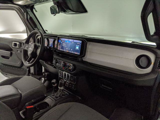 Used 2026 Jeep Wrangler Sport AWD/4WD image 8