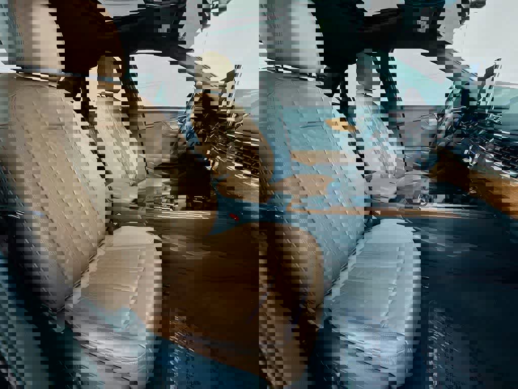 Used 2020 Audi A4 2.0T Premium w/ Convenience Package image 18