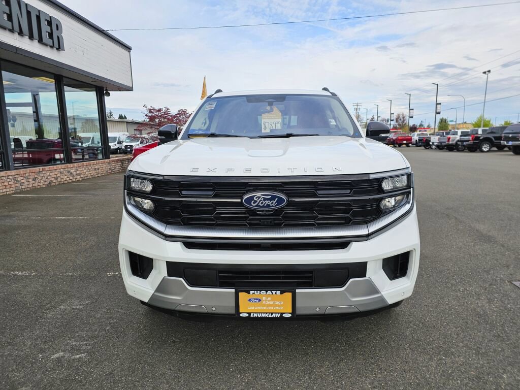 Certified 2025 Ford Expedition Max Platinum image 3