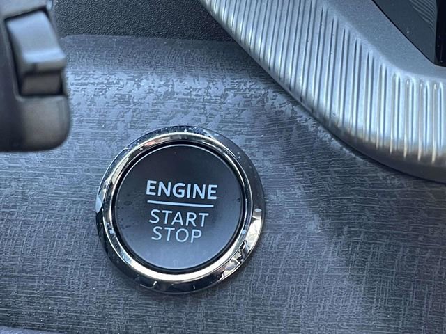 Certified 2025 Ford Explorer Platinum image 28