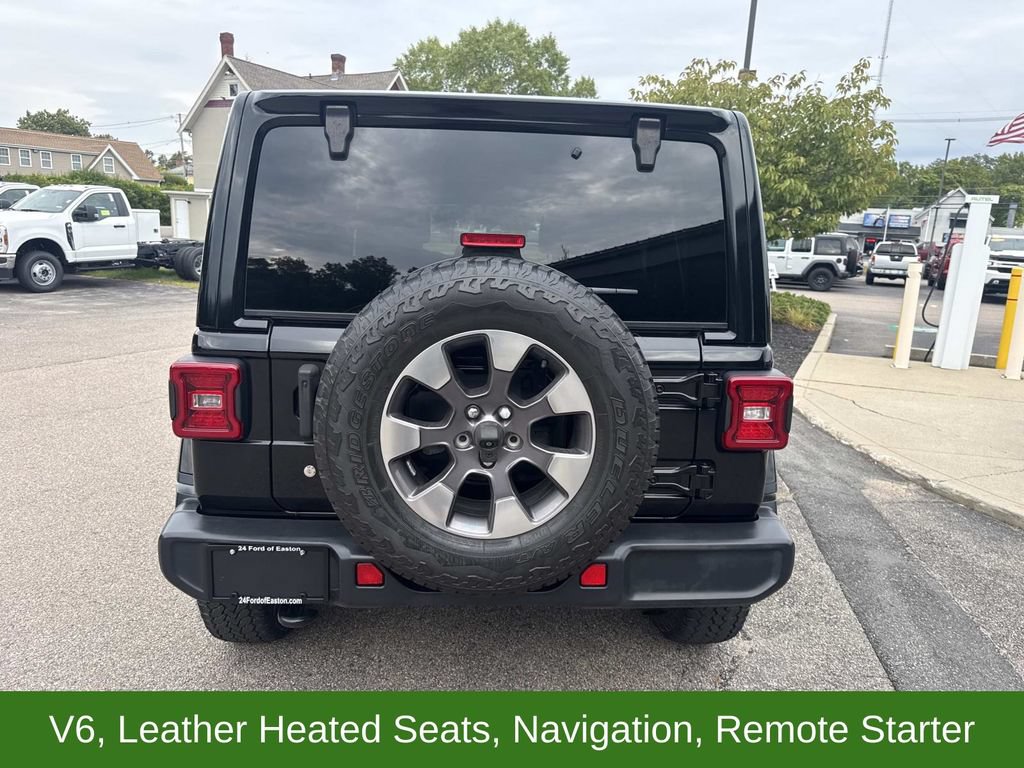 Used 2018 Jeep Wrangler Unlimited Sahara AWD/4WD image 4
