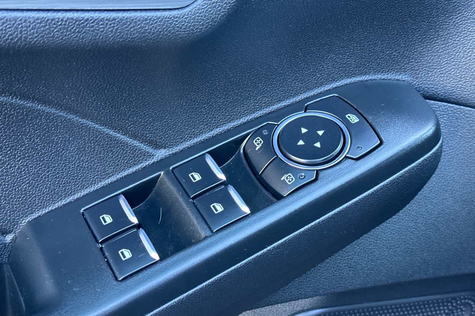 Certified 2025 Ford Escape Platinum AWD/4WD image 13