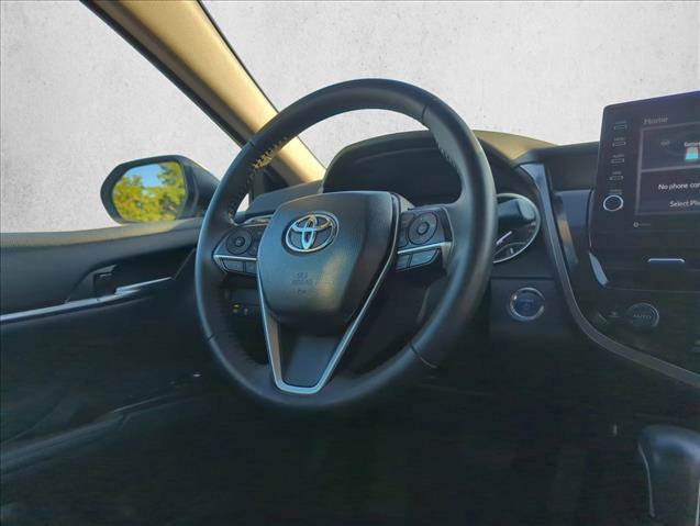 Used 2023 Toyota Camry XLE image 28