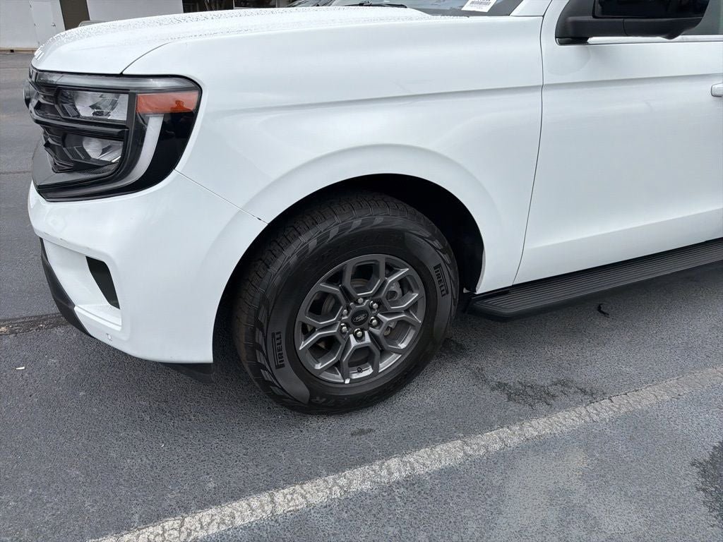 Certified 2025 Ford Expedition Max Active RWD image 2