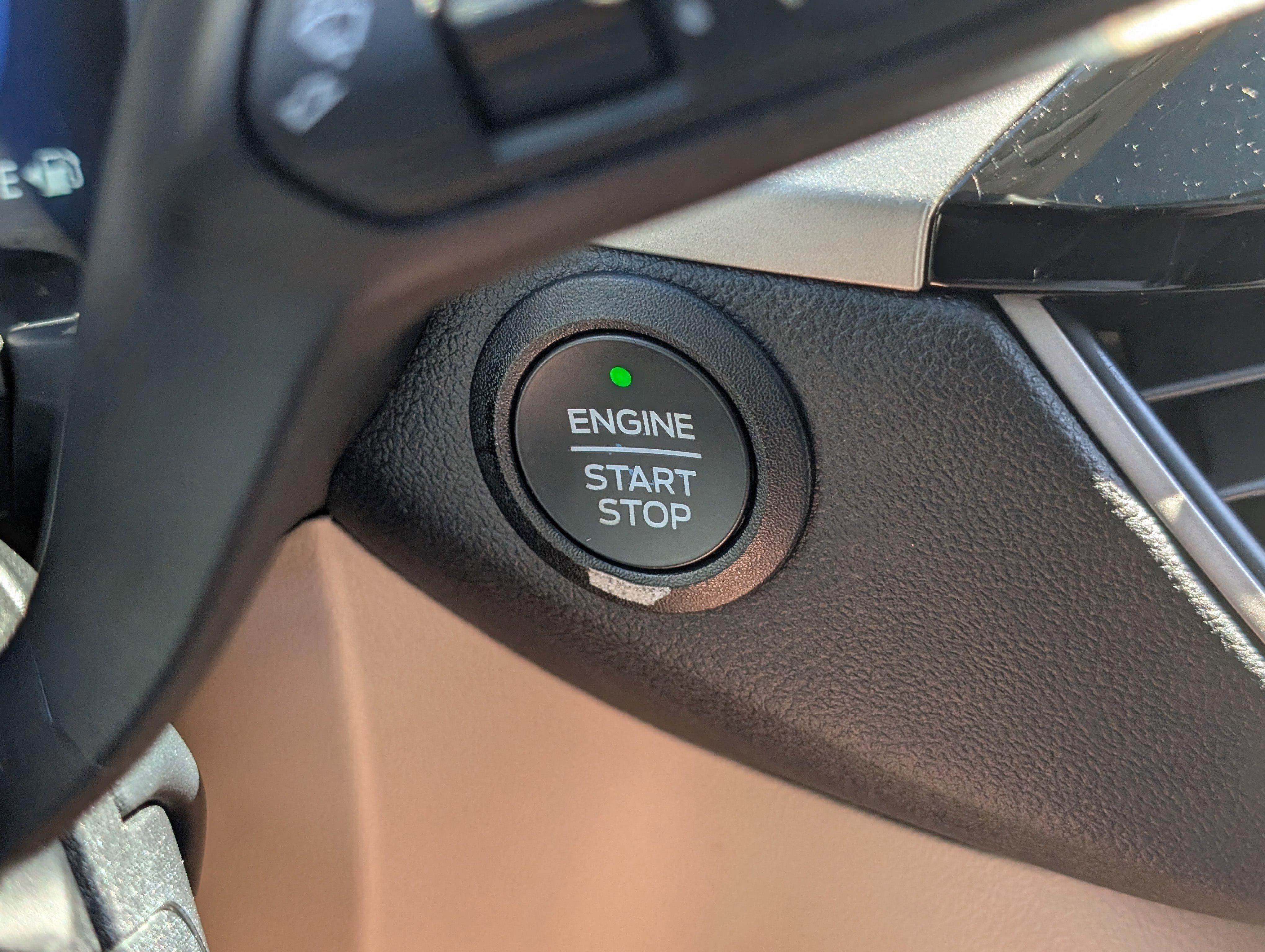 Certified 2022 Ford Escape SEL w/ Technology Package image 27