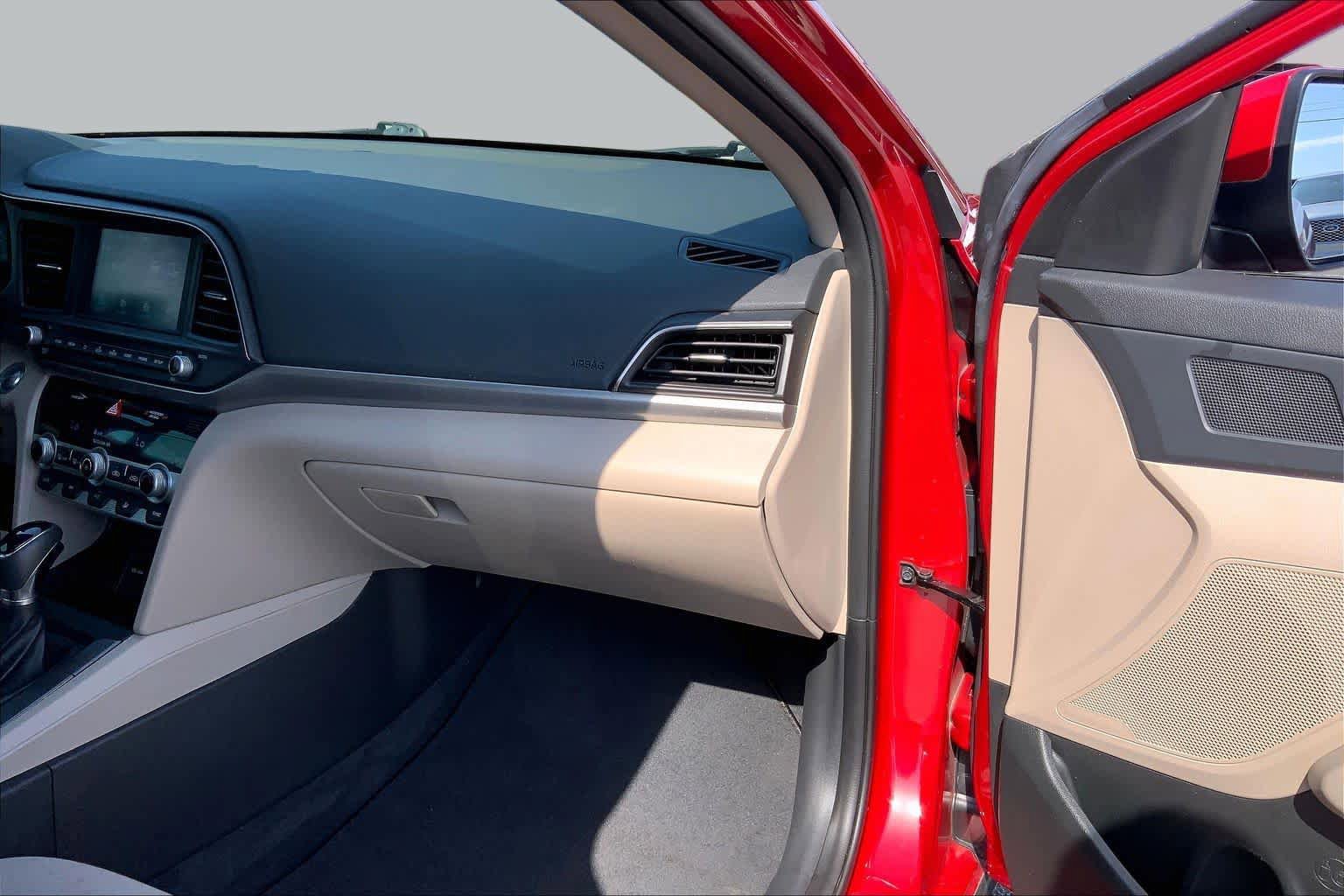Used 2020 Hyundai Elantra Value Edition FWD image 18