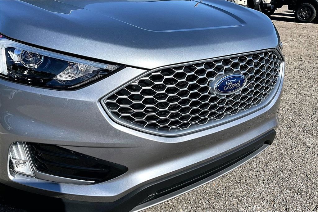 Certified 2024 Ford Edge SEL w/ Convenience Package AWD/4WD image 28