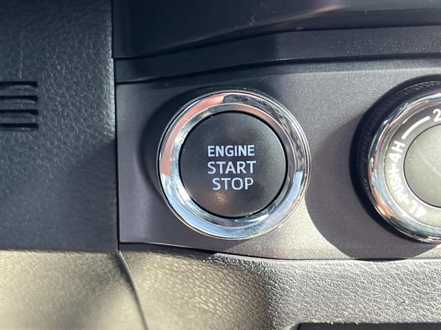 Used 2021 Toyota Tacoma TRD Off-Road w/ TRD Premium Off Road Package AWD/4WD image 26