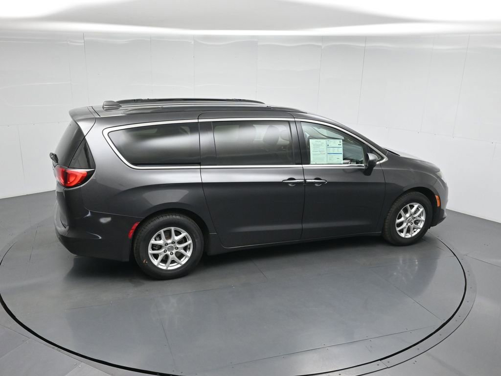 Used 2020 Chrysler Voyager Lxi image 43